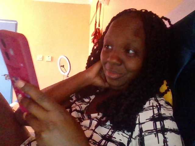 quqi's BongaCams show and profile