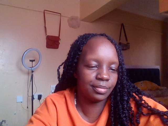 quqi's BongaCams show and profile