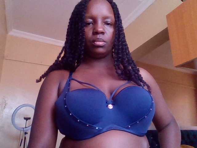 quqi from BongaCams is Freechat