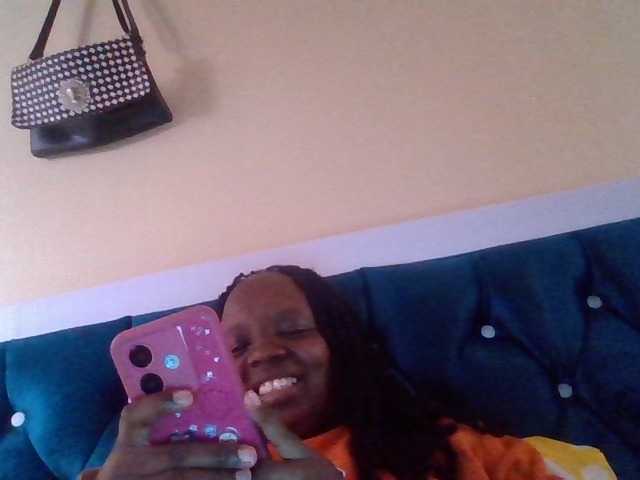 quqi's BongaCams show and profile