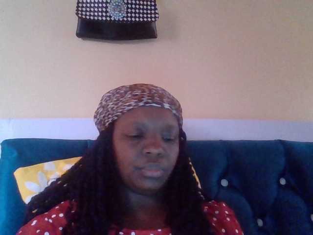 quqi's BongaCams show and profile