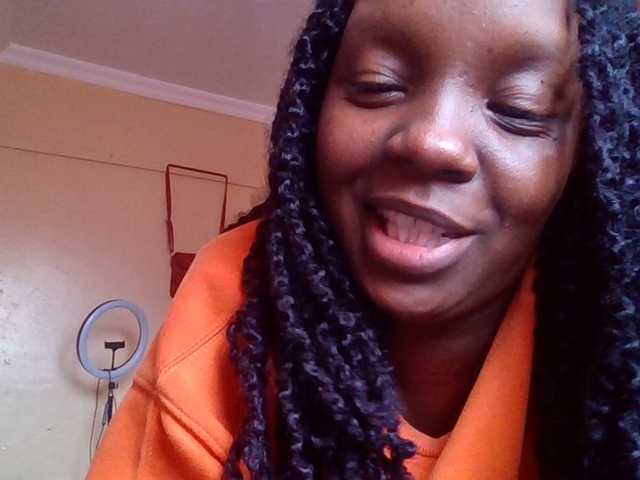 quqi's BongaCams show and profile