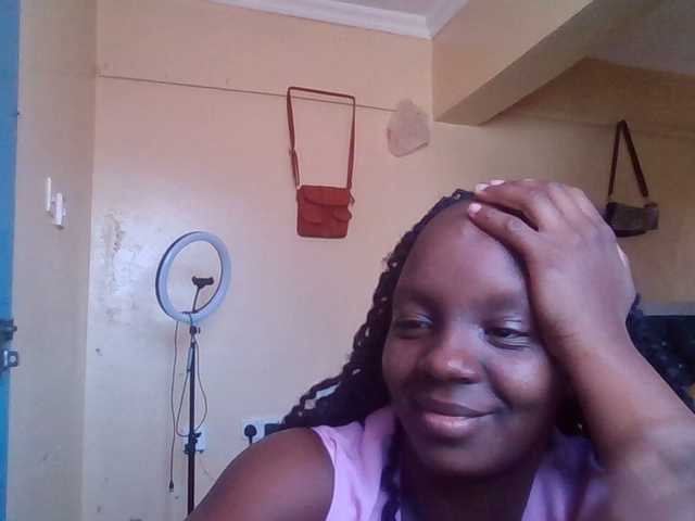 quqi's BongaCams show and profile