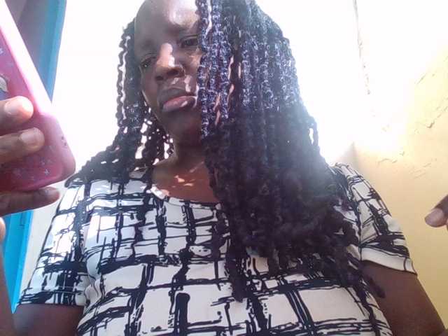 quqi's BongaCams show and profile