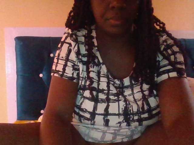 quqi's BongaCams show and profile