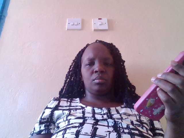 quqi's BongaCams show and profile