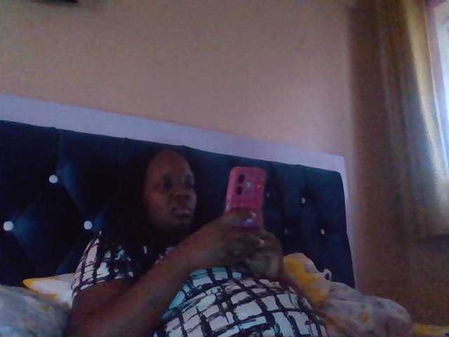 quqi's BongaCams show and profile