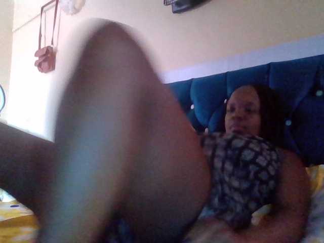 quqi's BongaCams show and profile