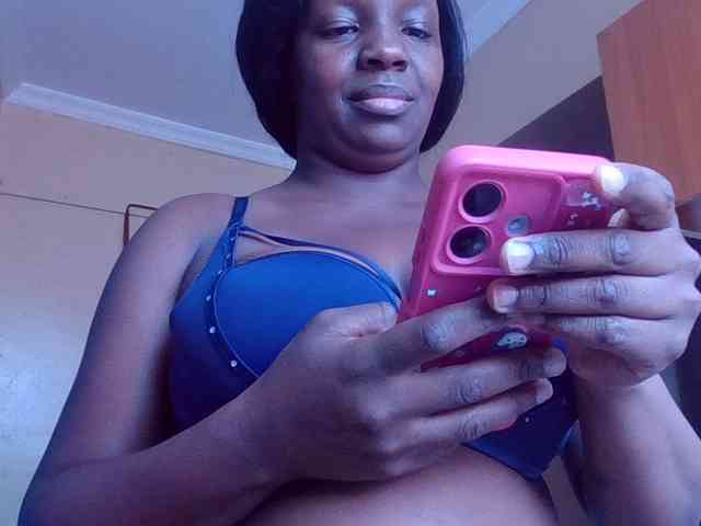 quqi's webcam live show