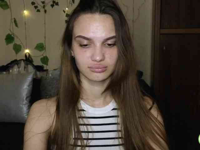 AminaKisulya webcam