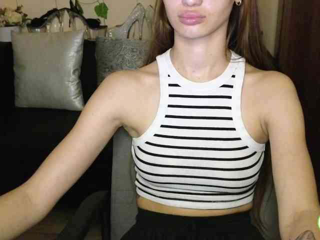 AminaKisulya webcam