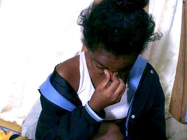 Laingohh webcam