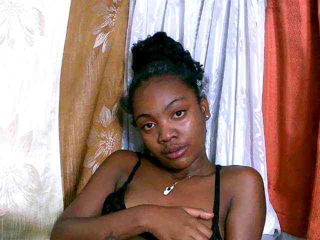 Laingohh webcam
