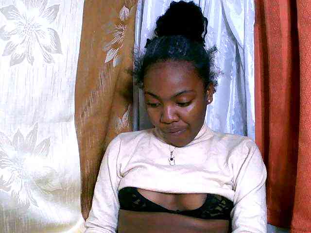 Laingohh webcam