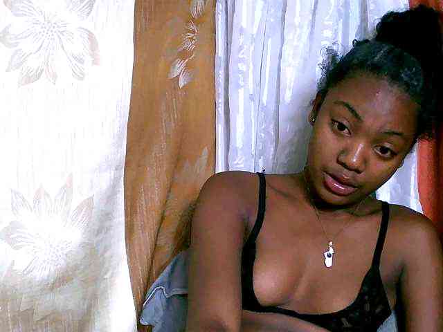 Laingohh webcam