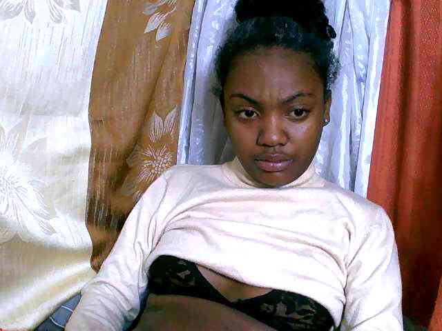Laingohh webcam
