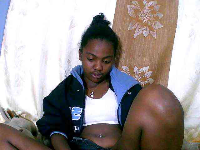 Laingohh Live Webcam on BongaCams