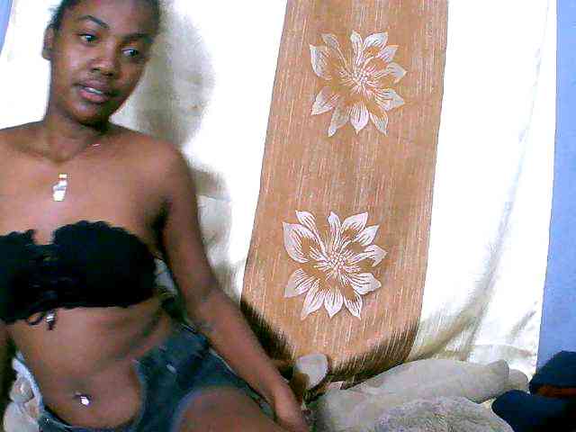 Laingohh webcam