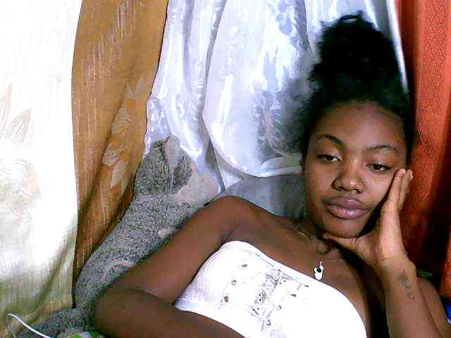 Laingohh webcam