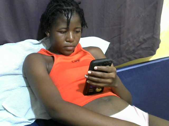 sweet-tatiana's BongaCams show and profile