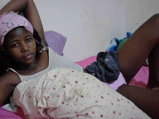 sweet-tatiana's BongaCams show and profile