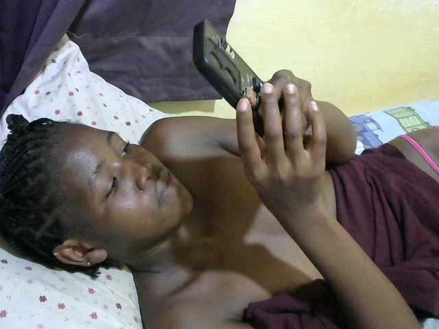 sweet-tatiana's BongaCams show and profile