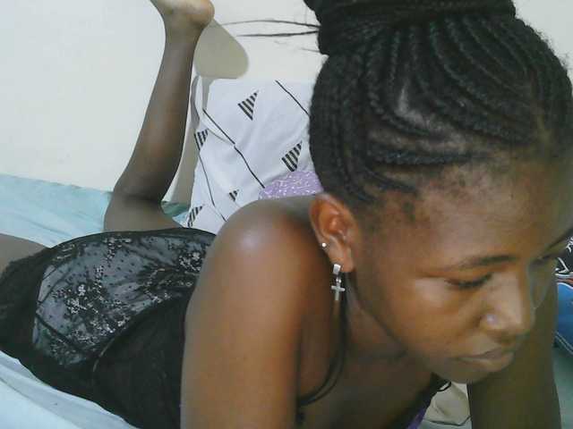 sweet-tatiana webcam bongacams model stream image