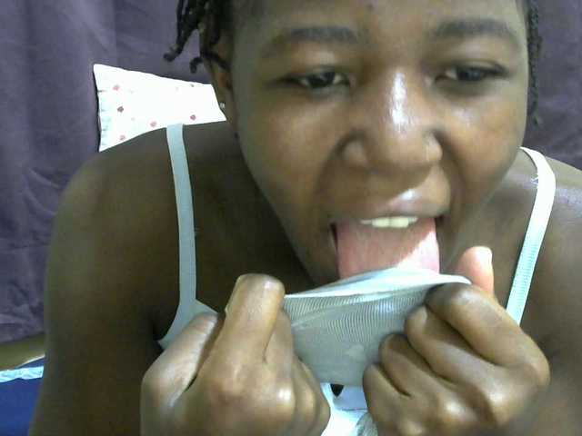 sweet-tatiana's BongaCams show and profile