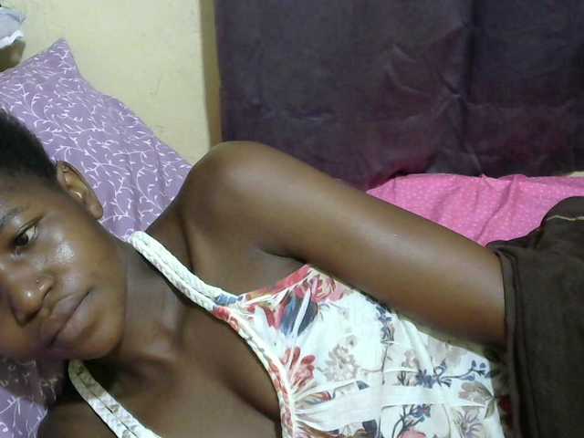 sweet-tatiana's BongaCams show and profile