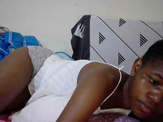 Watch Sweet-tatiana, she wants to masturbate for you sweet-tatiana from BongaCams