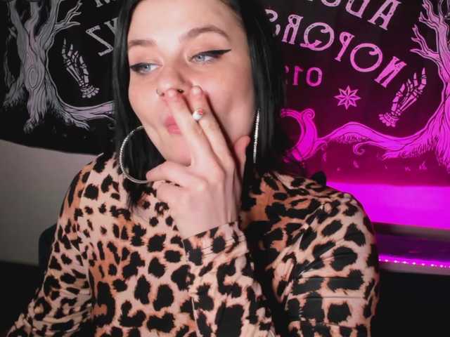 pretttyalice's BongaCams show and profile