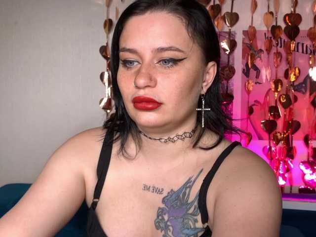 pretttyalice's BongaCams show and profile