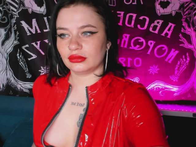 pretttyalice's BongaCams show and profile