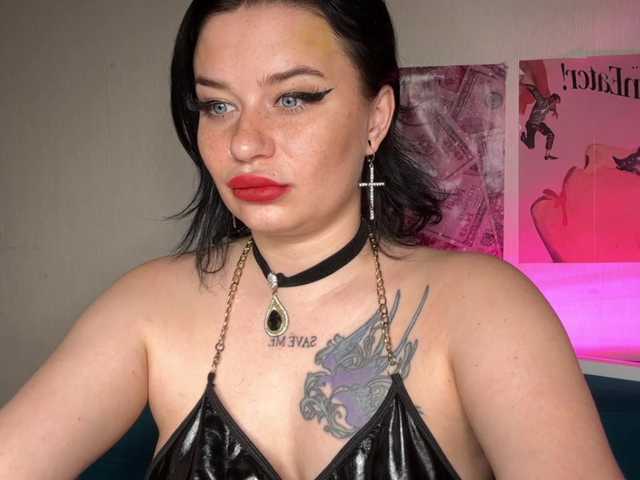 pretttyalice's BongaCams show and profile