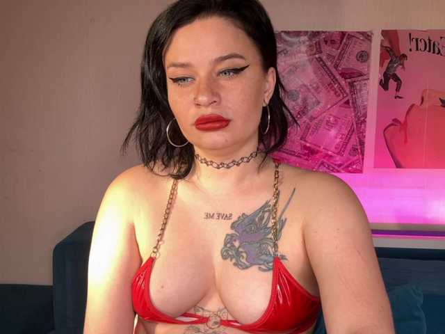 pretttyalice's BongaCams show and profile