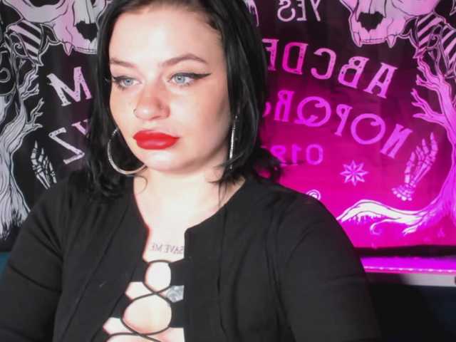 pretttyalice live cam