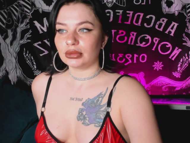 pretttyalice's BongaCams show and profile