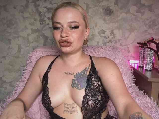 pretttyalice webcam
