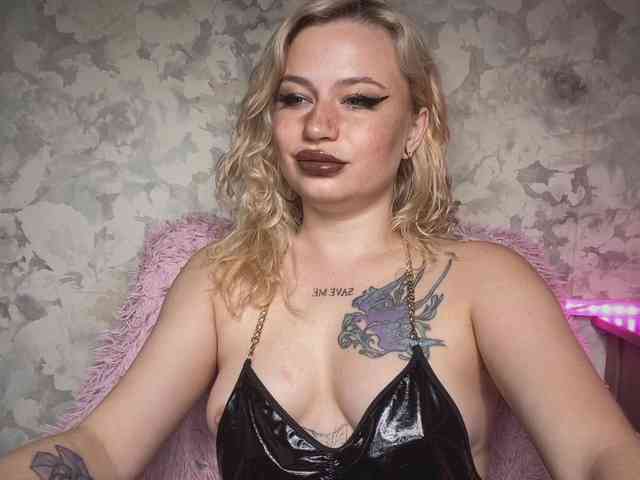 pretttyalice webcam
