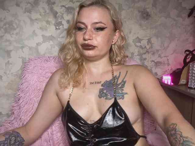 pretttyalice webcam