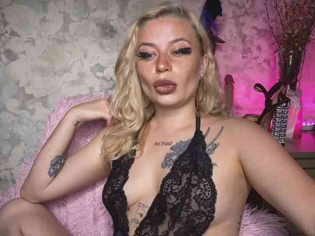 pretttyalice webcam