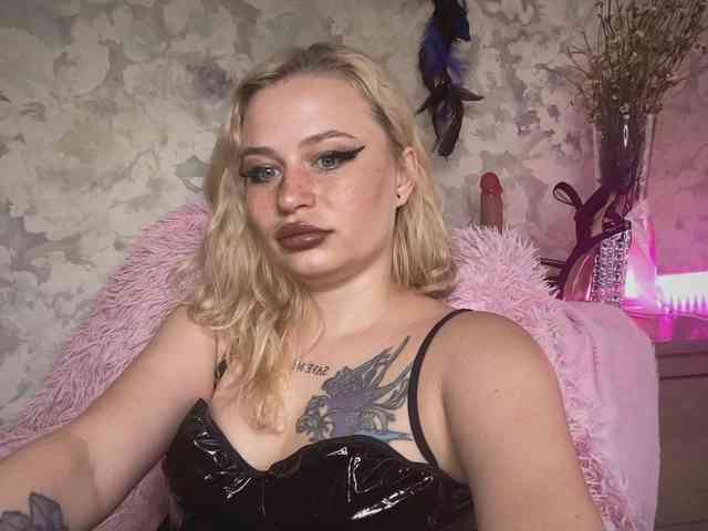 pretttyalice webcam