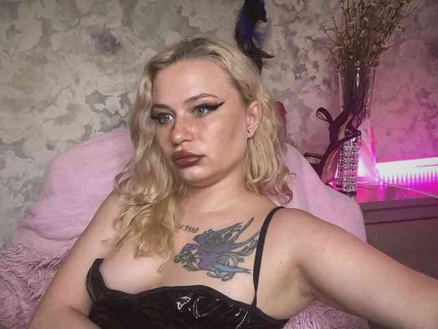 pretttyalice webcam
