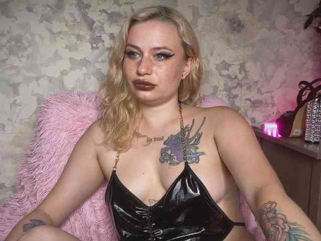 pretttyalice webcam
