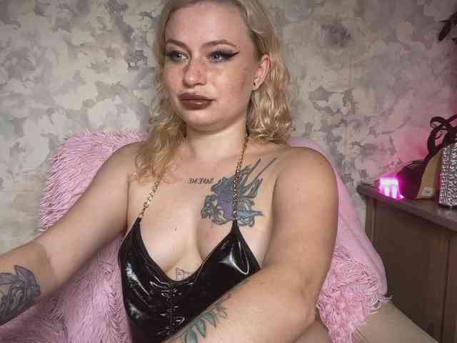 pretttyalice webcam