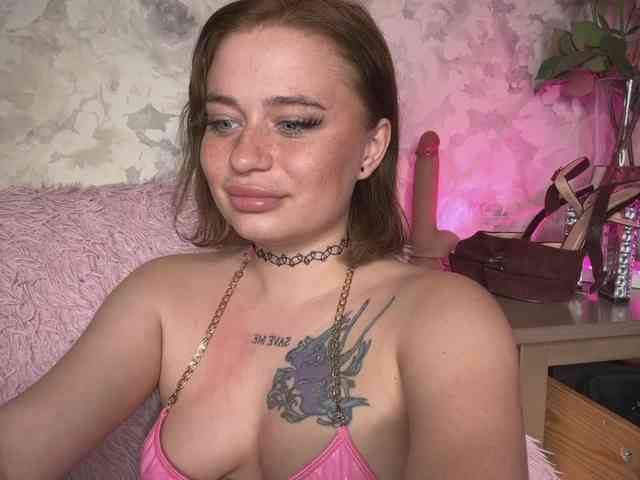 pretttyalice webcam