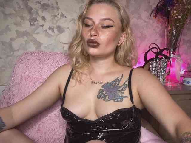 pretttyalice webcam