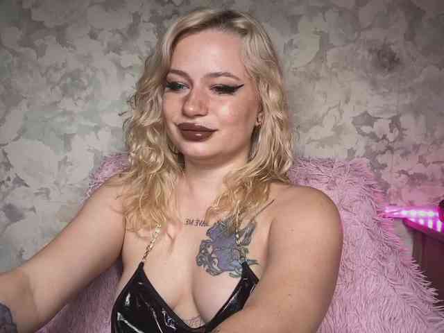 pretttyalice webcam