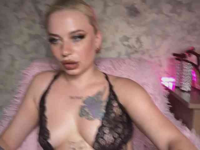 pretttyalice webcam
