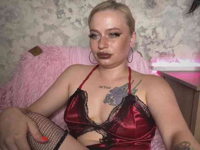 pretttyalice webcam